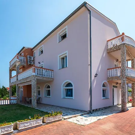 Cozy In With Wifi * Pula