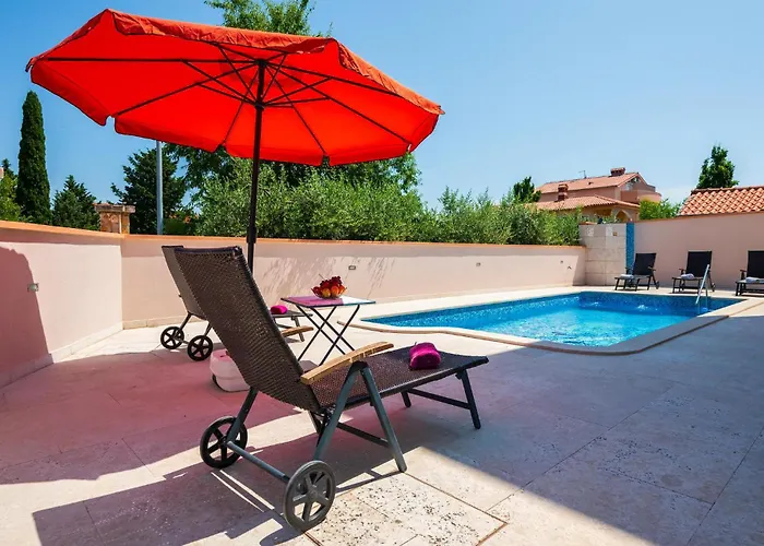 Cozy In With Wifi Pula