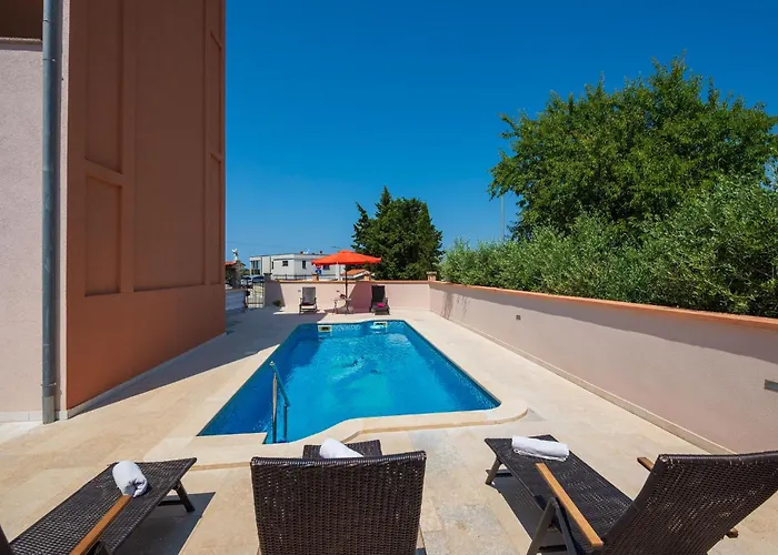 Apartment Cozy In With Wifi Pula